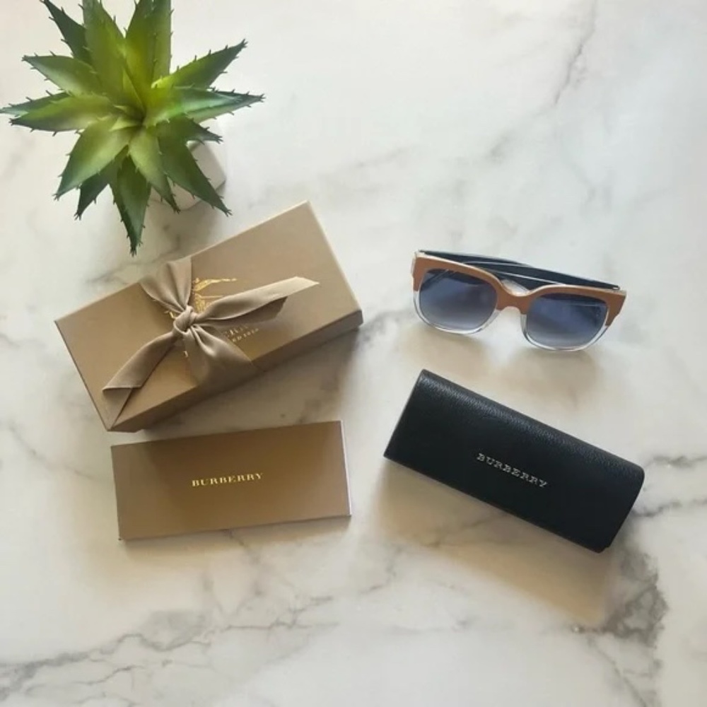 100% AUTHENTIC Burberry 4271-F Ocher Transparent Sunglasses 37334L with Box - Picture 2 of 11